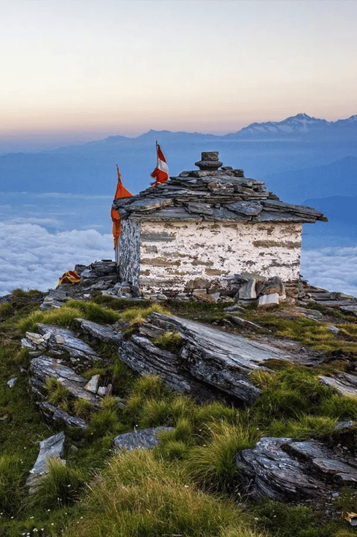 Chandrashila Trek trail